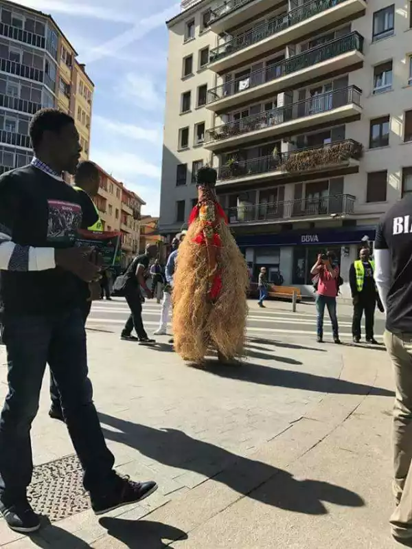 Photo:- See The Nigerian Masquerade Spotted In Spain